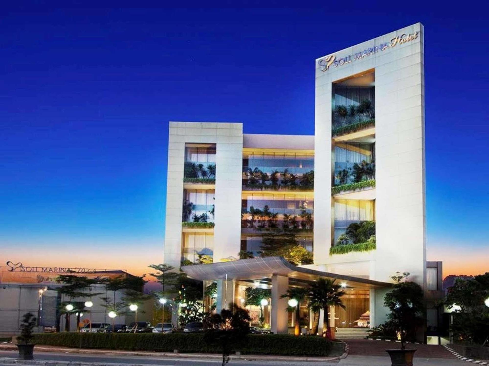 Soll Marina Hotel Serpong Eksteriør bilde